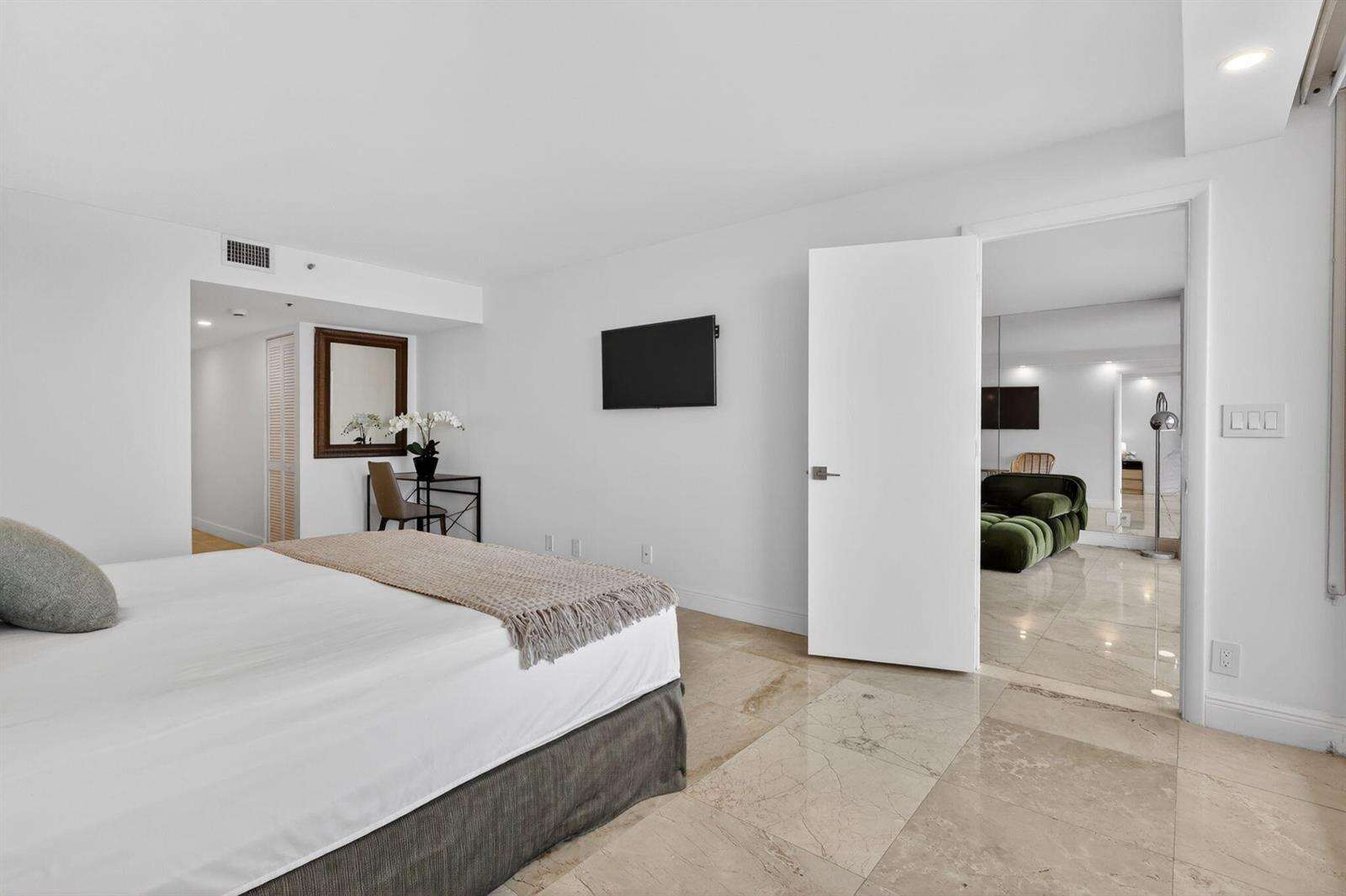 The Grand at 1717 Bayshore, Miami, FL 33132 - For Rent photo 26