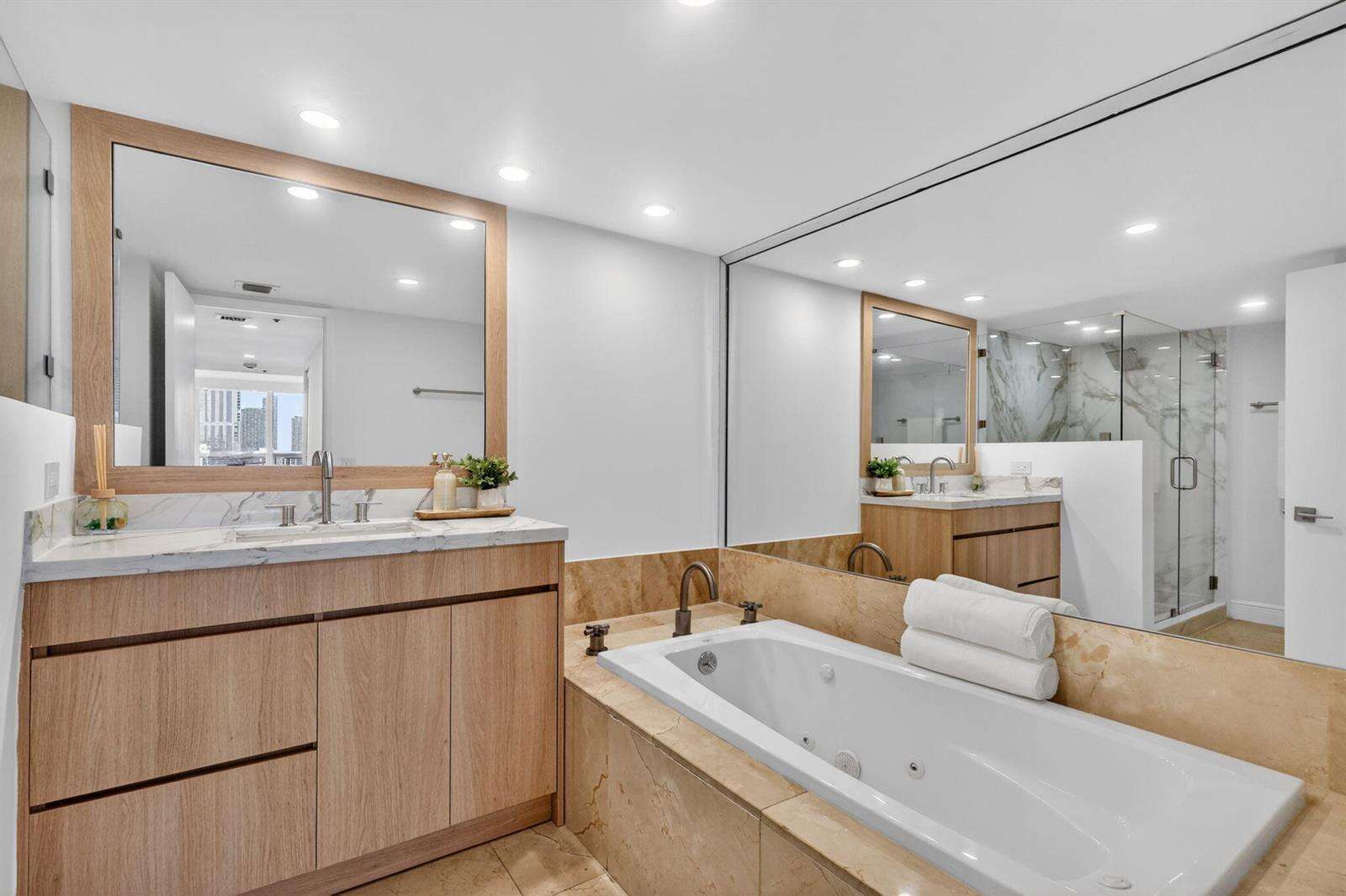The Grand at 1717 Bayshore, Miami, FL 33132 - For Rent photo 34