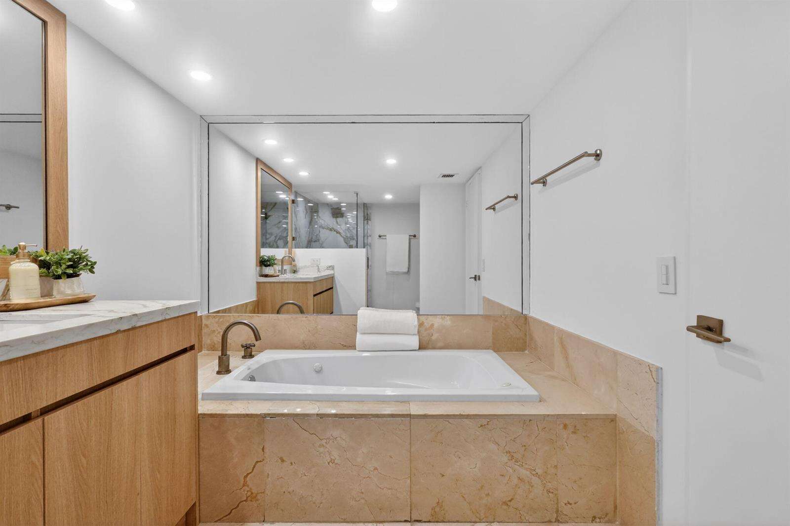 The Grand at 1717 Bayshore, Miami, FL 33132 - For Rent photo 36