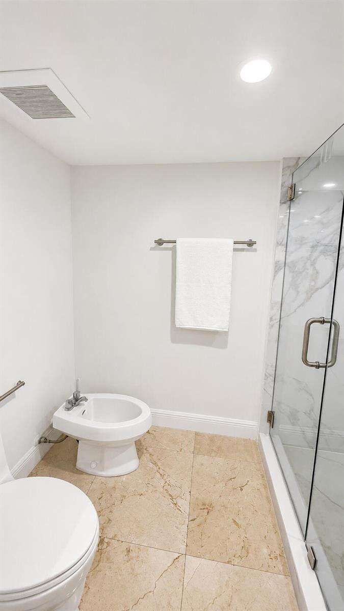 The Grand at 1717 Bayshore, Miami, FL 33132 - For Rent photo 37