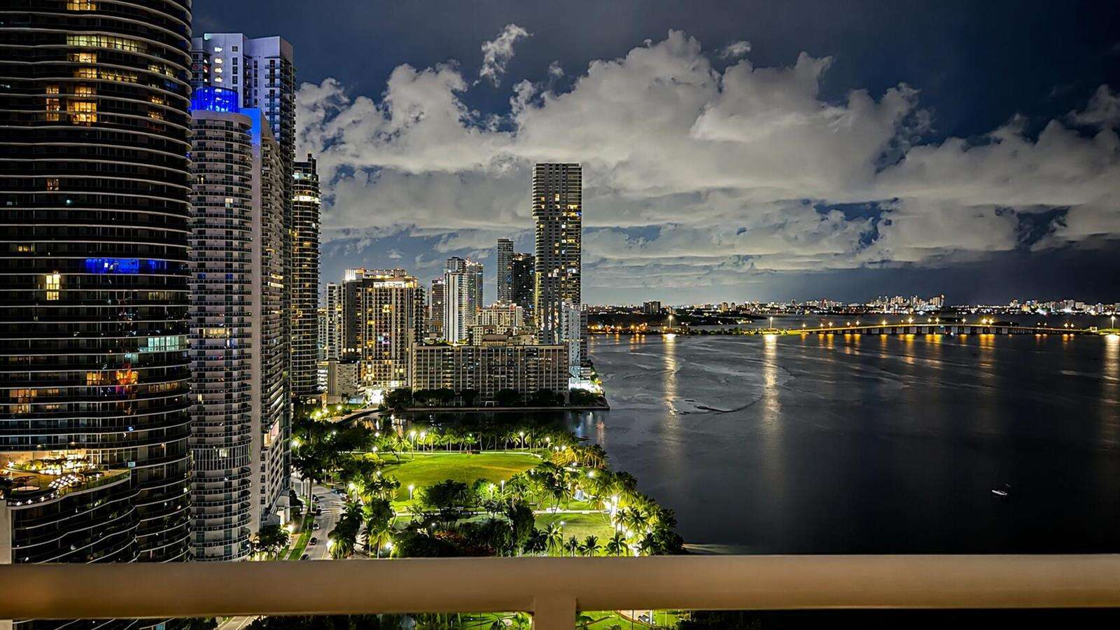 The Grand at 1717 Bayshore, Miami, FL 33132 - For Rent photo 57