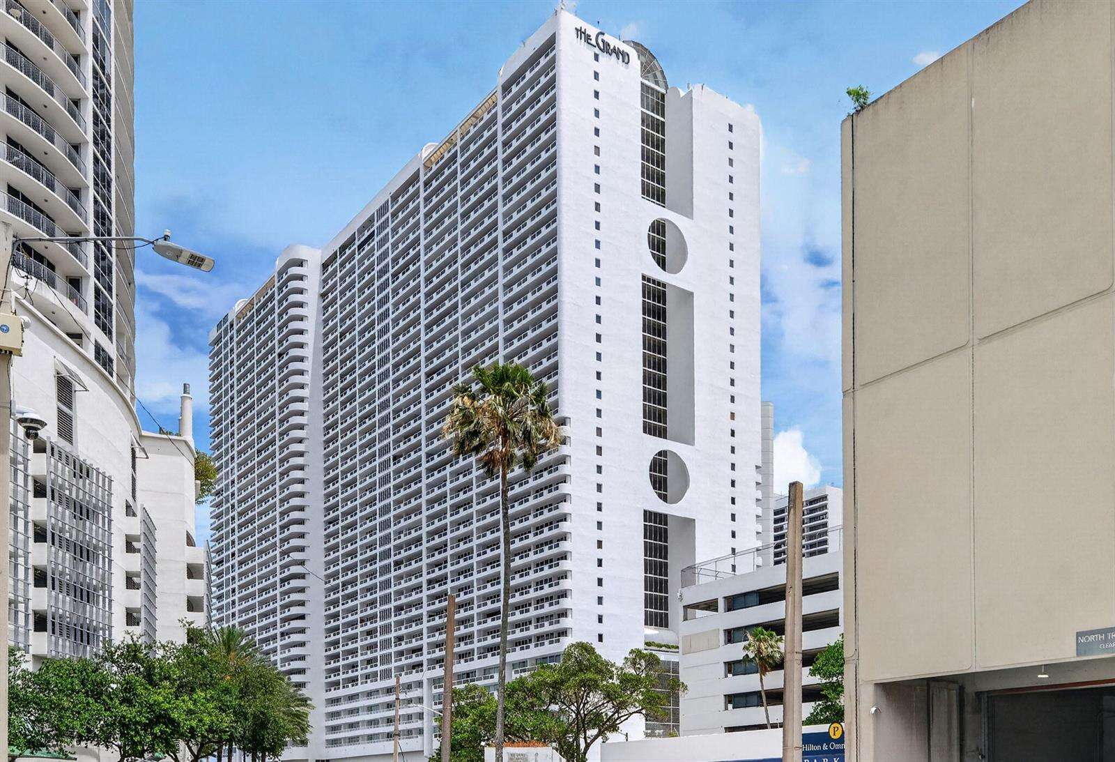 The Grand at 1717 Bayshore, Miami, FL 33132 - For Rent photo 9