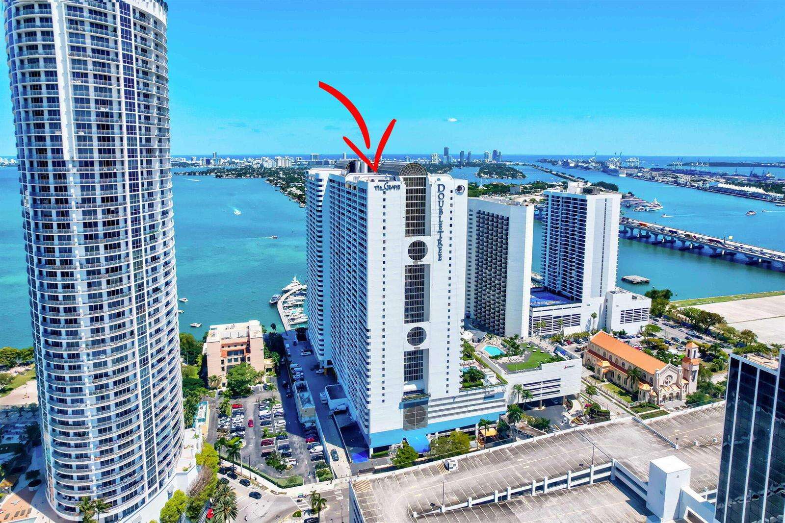 The Grand at 1717 Bayshore, Miami, FL 33132 - For Rent photo 10