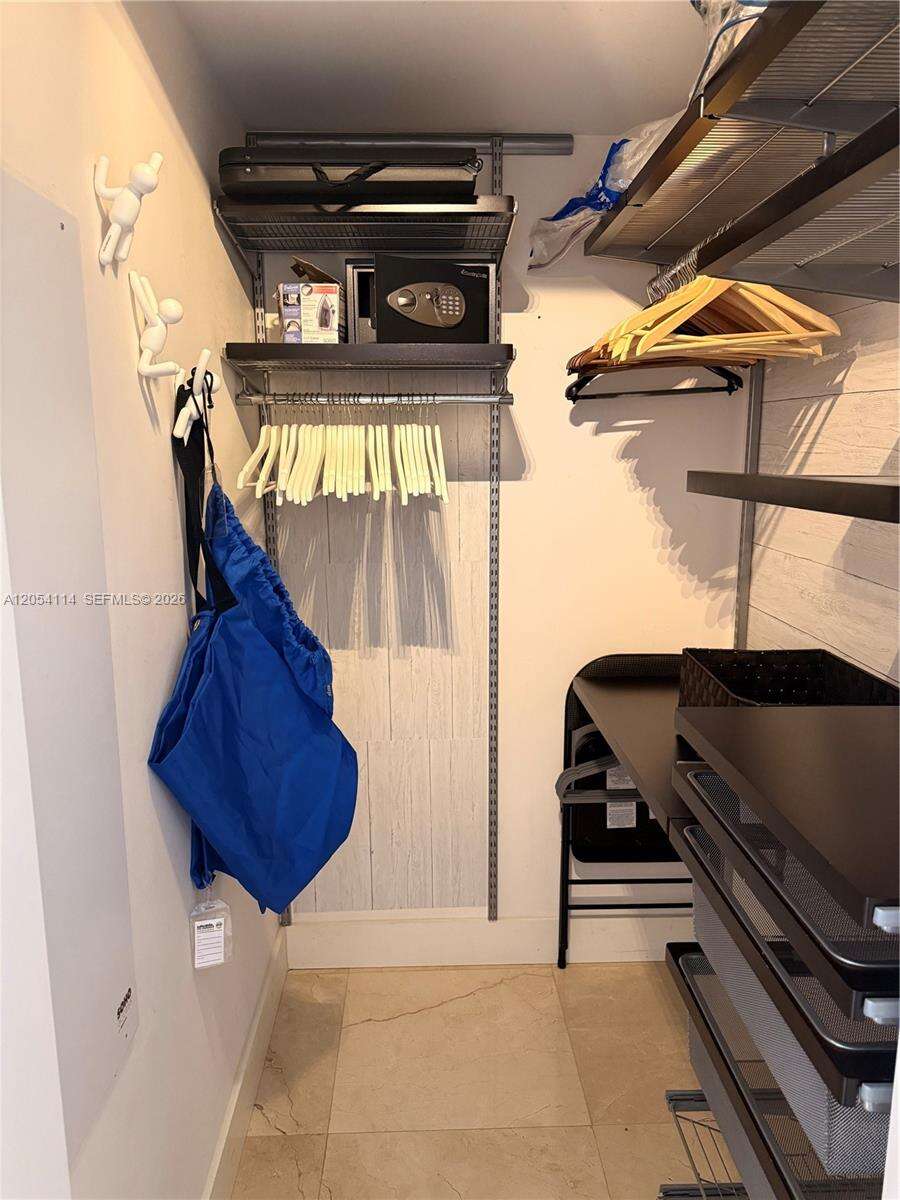 Brickell House at 1300 Brickell Bay Dr, Miami, FL 33131 - For Rent photo 13