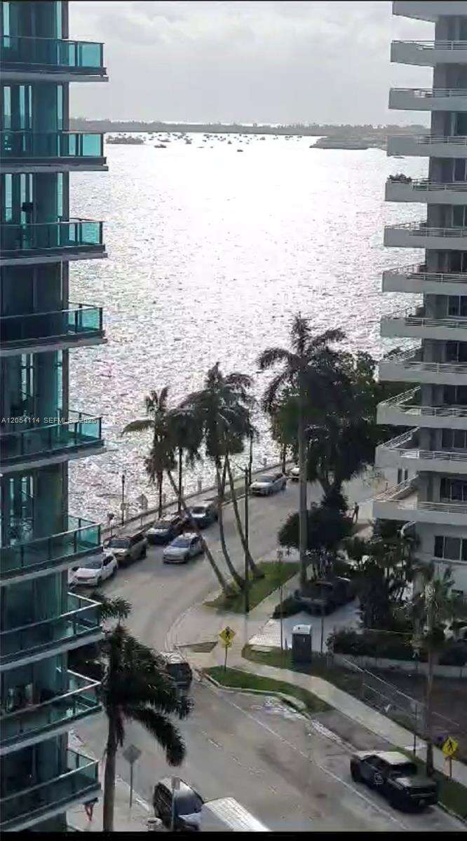 Brickell House at 1300 Brickell Bay Dr, Miami, FL 33131 - For Rent photo 16