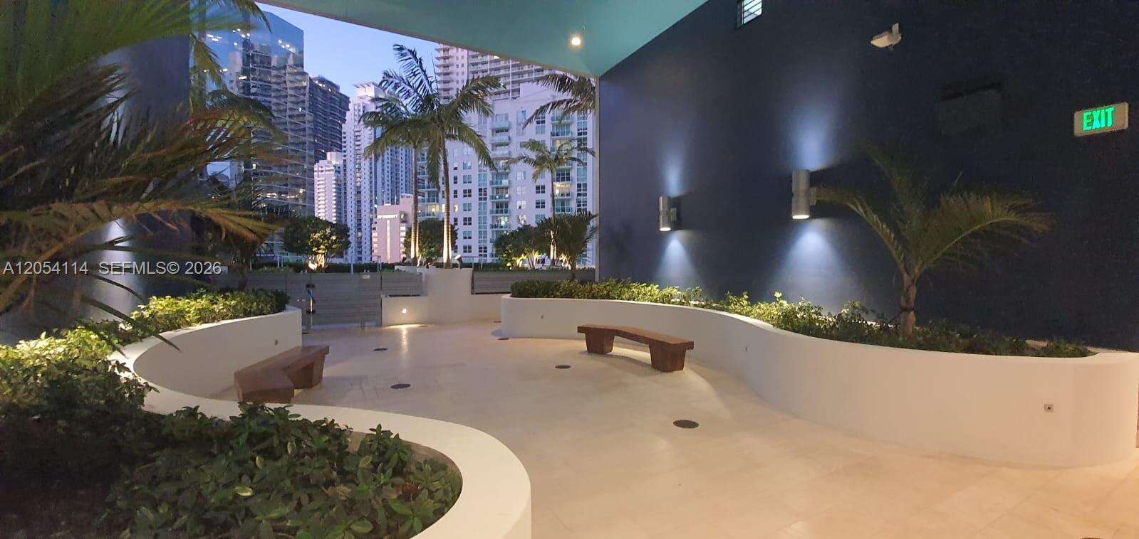 Brickell House at 1300 Brickell Bay Dr, Miami, FL 33131 - For Rent photo 18