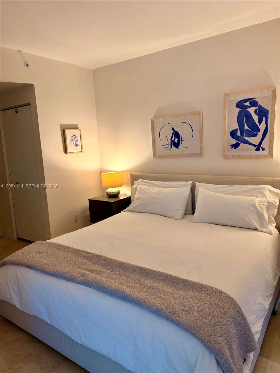 Brickell House at 1300 Brickell Bay Dr, Miami, FL 33131 - For Rent photo 5