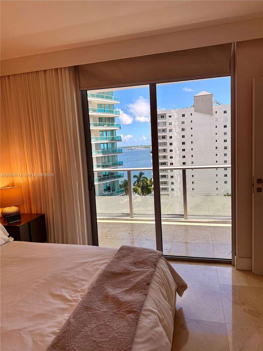 Brickell House at 1300 Brickell Bay Dr, Miami, FL 33131 - For Rent photo 7