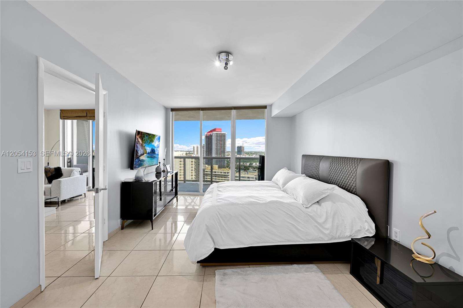 The Beach Club at 1850 Ocean Dr, Hallandale Beach, FL 33009 - For Rent photo 11
