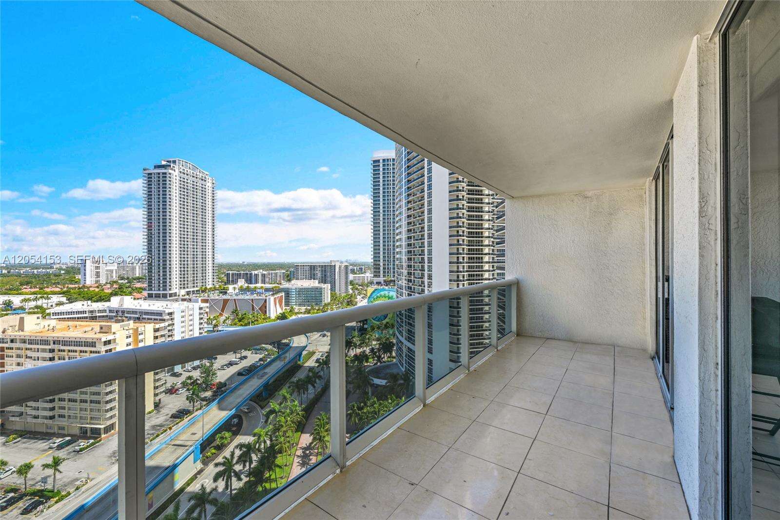 The Beach Club at 1850 Ocean Dr, Hallandale Beach, FL 33009 - For Rent photo 14