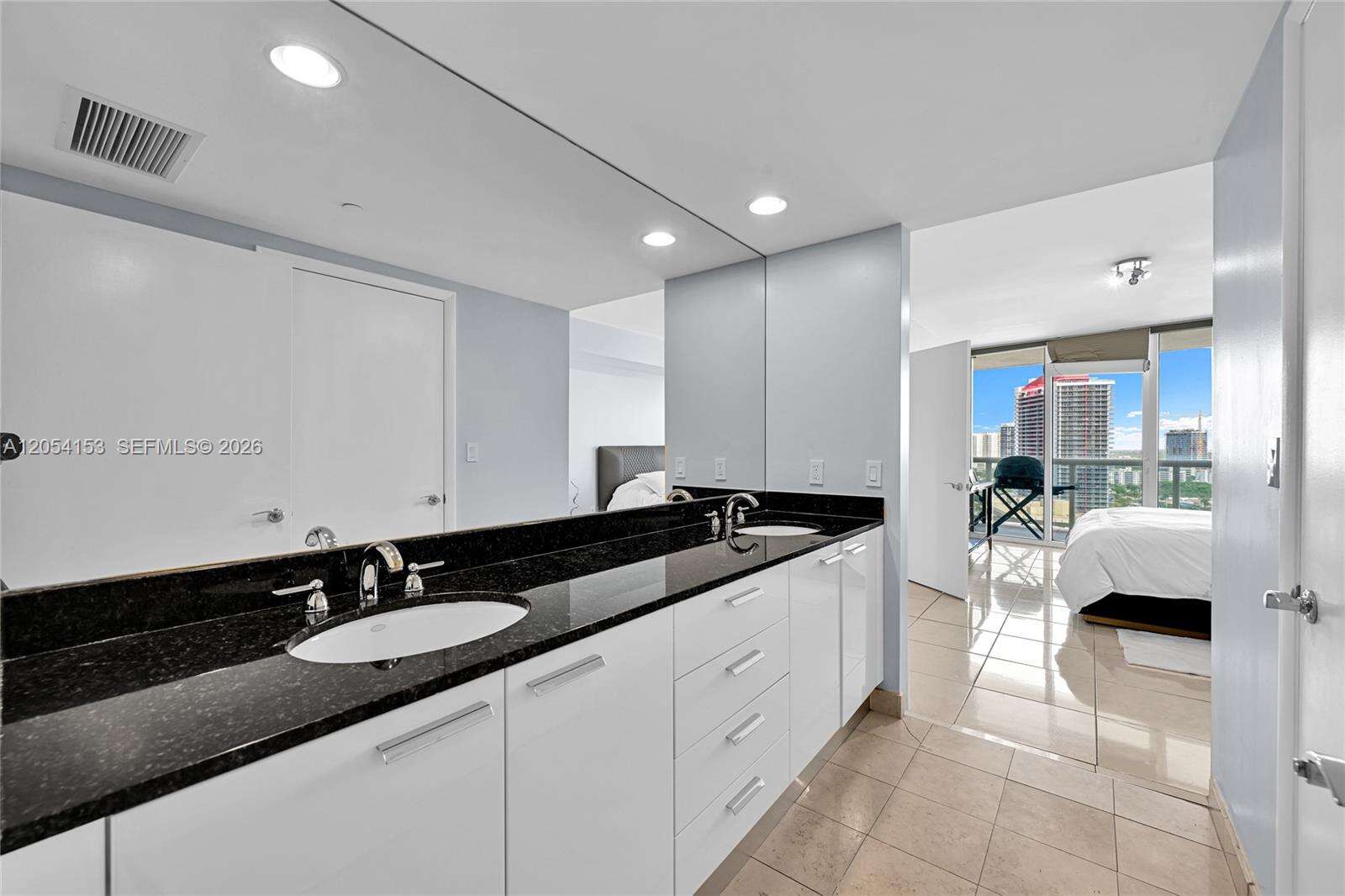 The Beach Club at 1850 Ocean Dr, Hallandale Beach, FL 33009 - For Rent photo 15