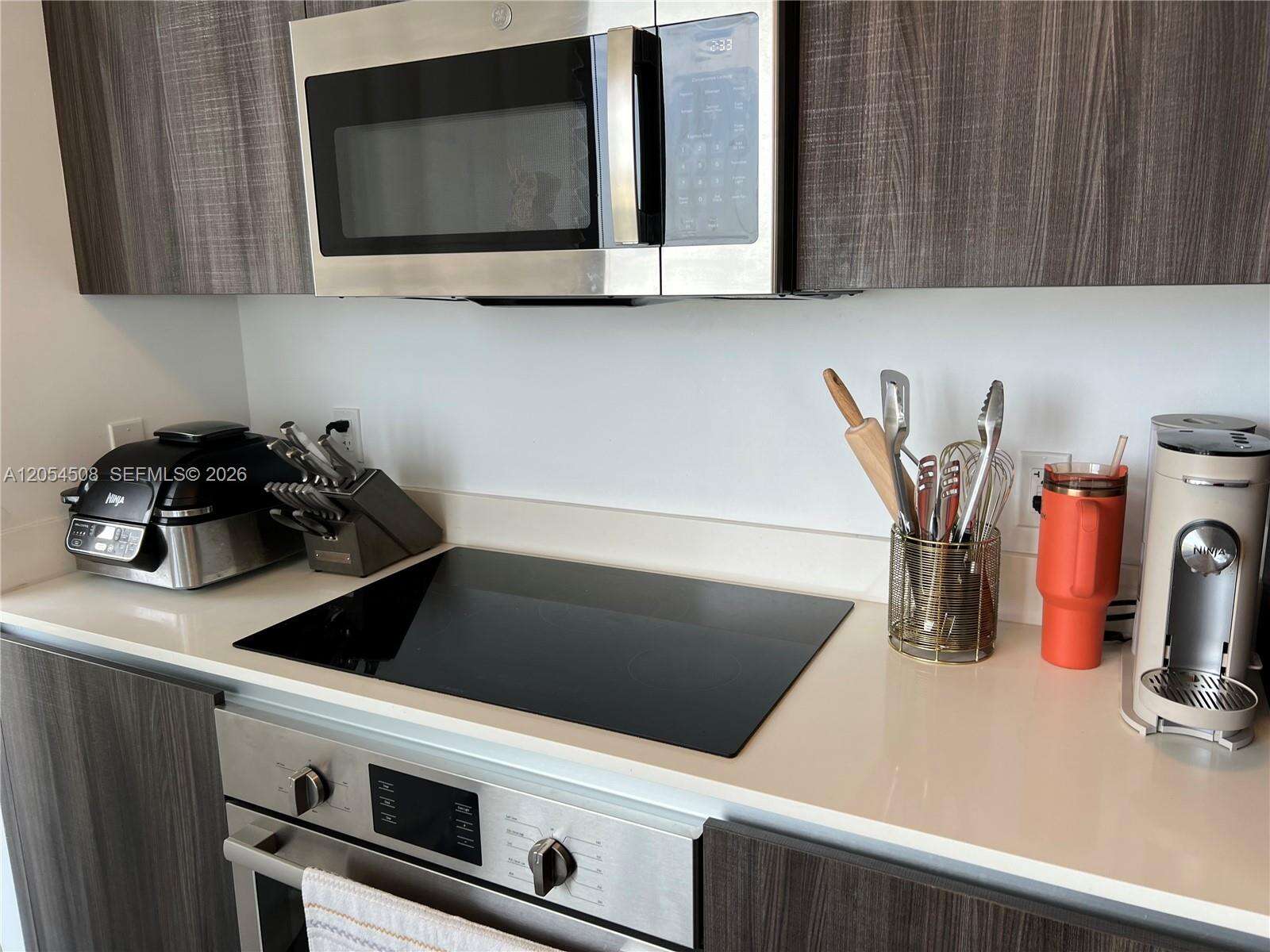 Aria On The Bay at 488 18 St, Miami, FL 33132 - For Rent photo 12