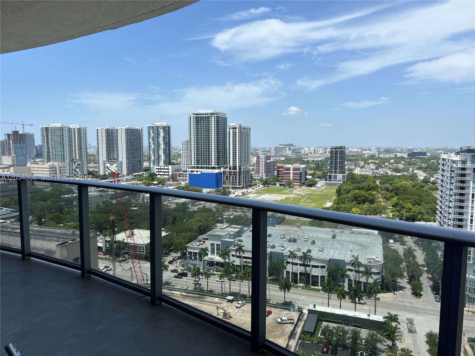 Aria On The Bay at 488 18 St, Miami, FL 33132 - For Rent photo 3