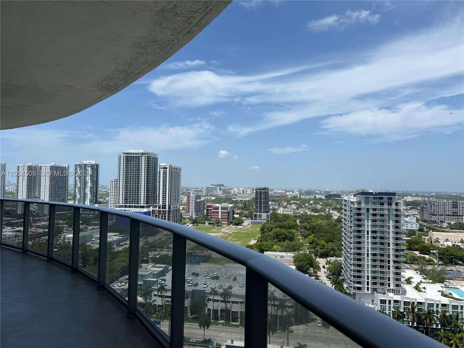 Aria On The Bay at 488 18 St, Miami, FL 33132 - For Rent photo 5