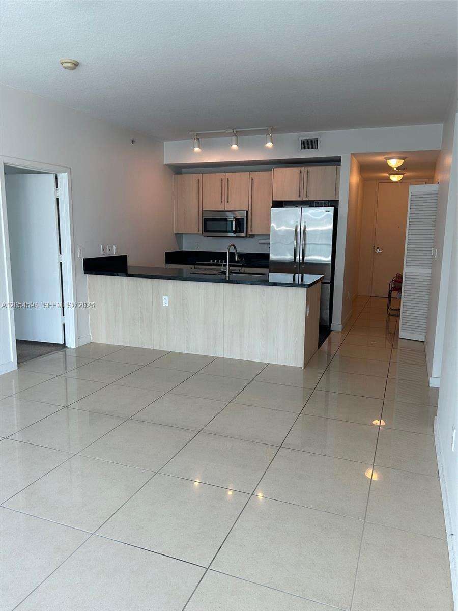 Axis On Brickell at 1111 1 Ave, Miami, FL 33130 - For Rent photo 4