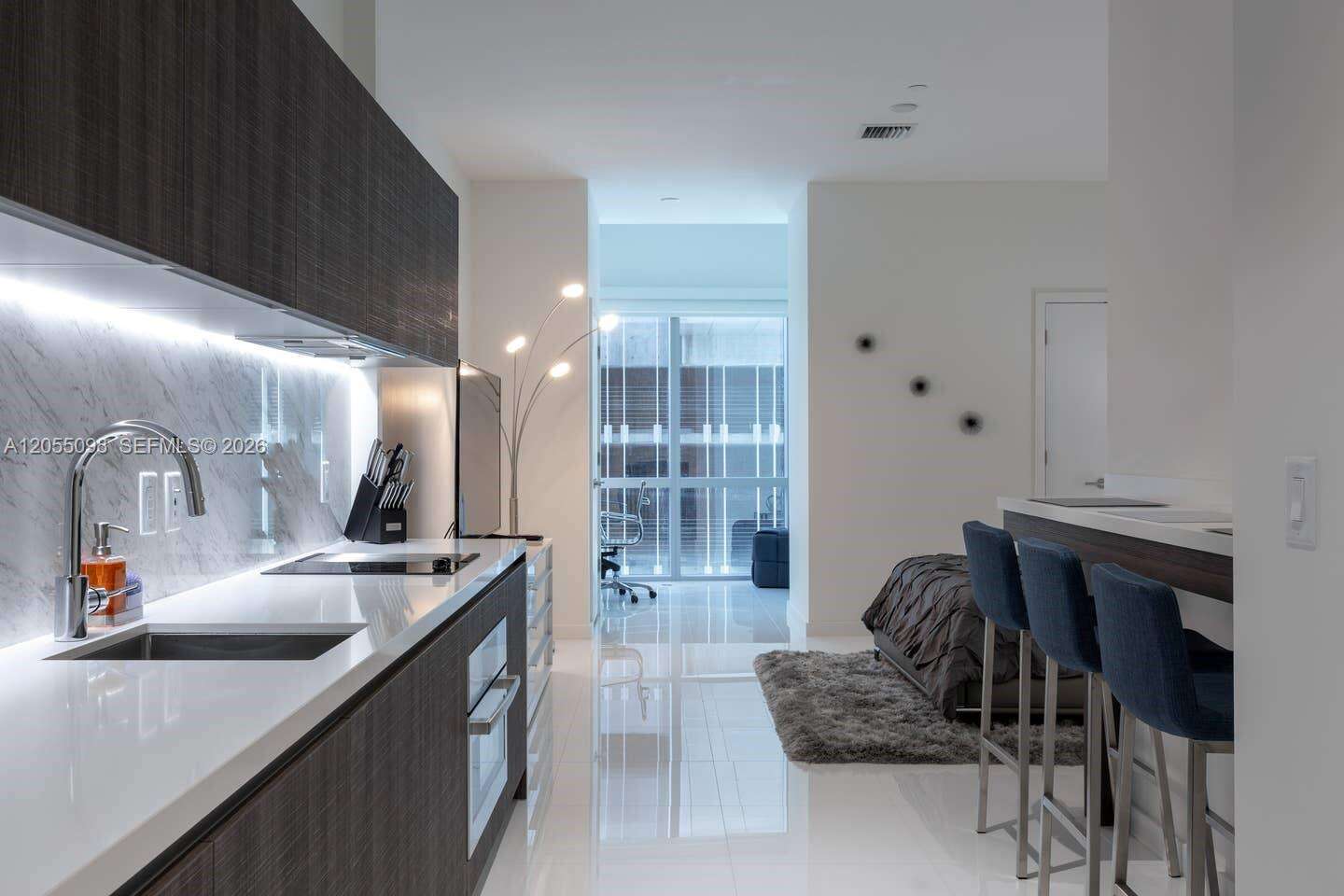 Paramount Miami Worldcenter at 851 1 Ave, Miami, FL 33132 - For Rent photo 1
