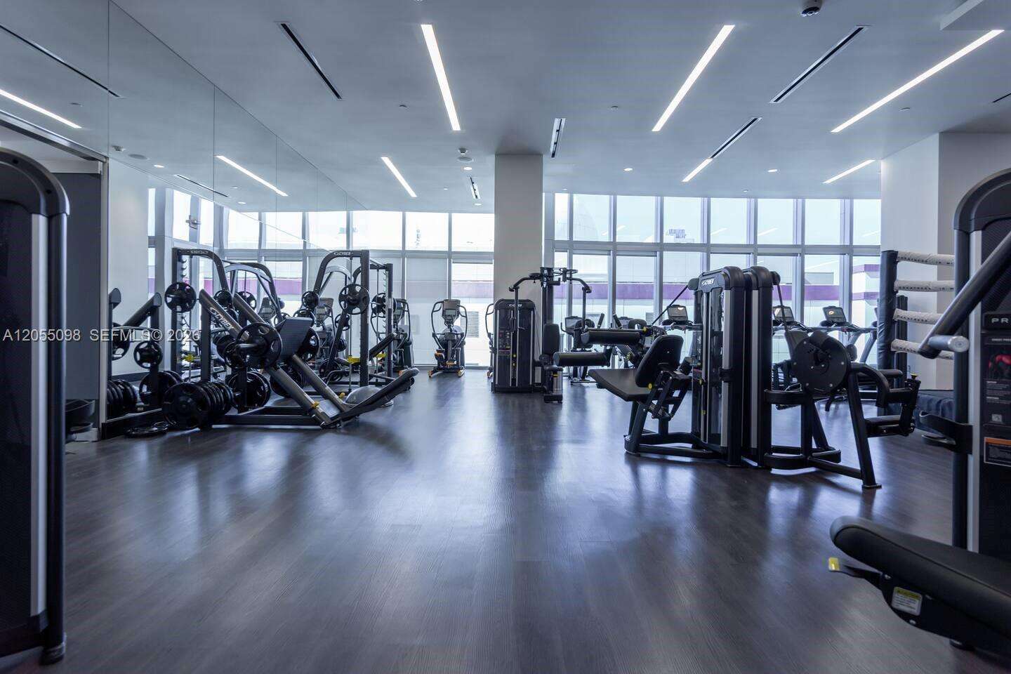 Paramount Miami Worldcenter at 851 1 Ave, Miami, FL 33132 - For Rent photo 24