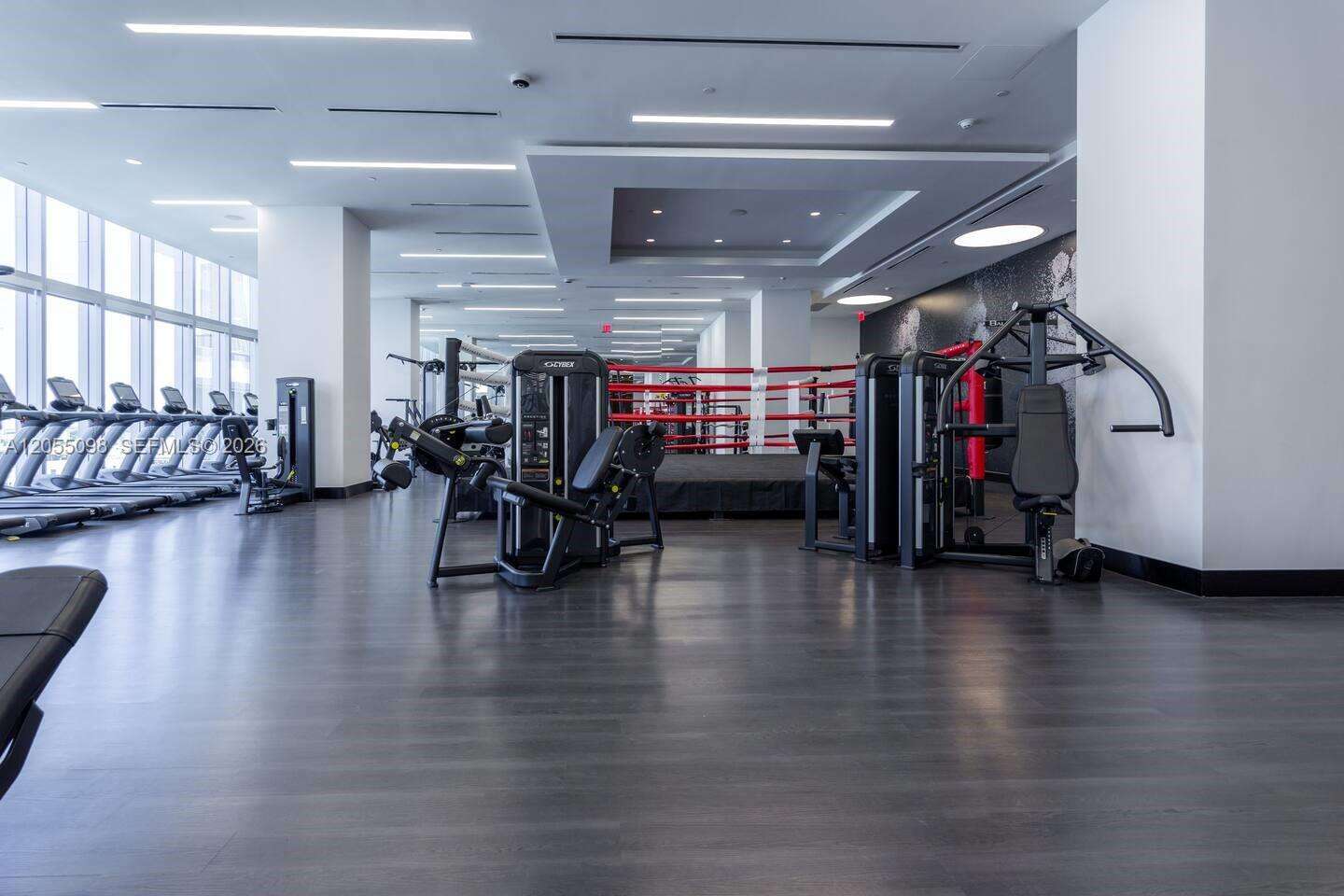 Paramount Miami Worldcenter at 851 1 Ave, Miami, FL 33132 - For Rent photo 25