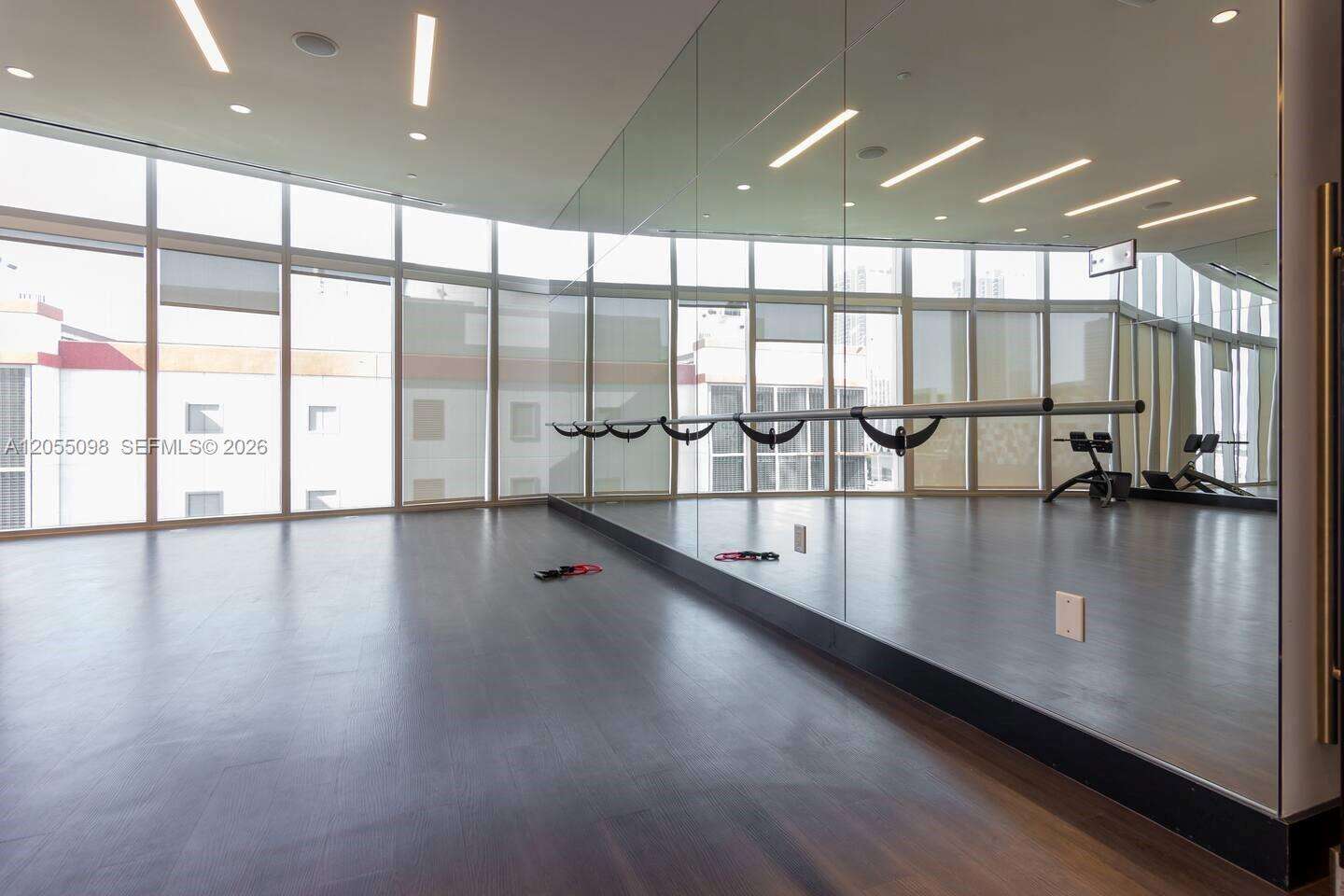 Paramount Miami Worldcenter at 851 1 Ave, Miami, FL 33132 - For Rent photo 26