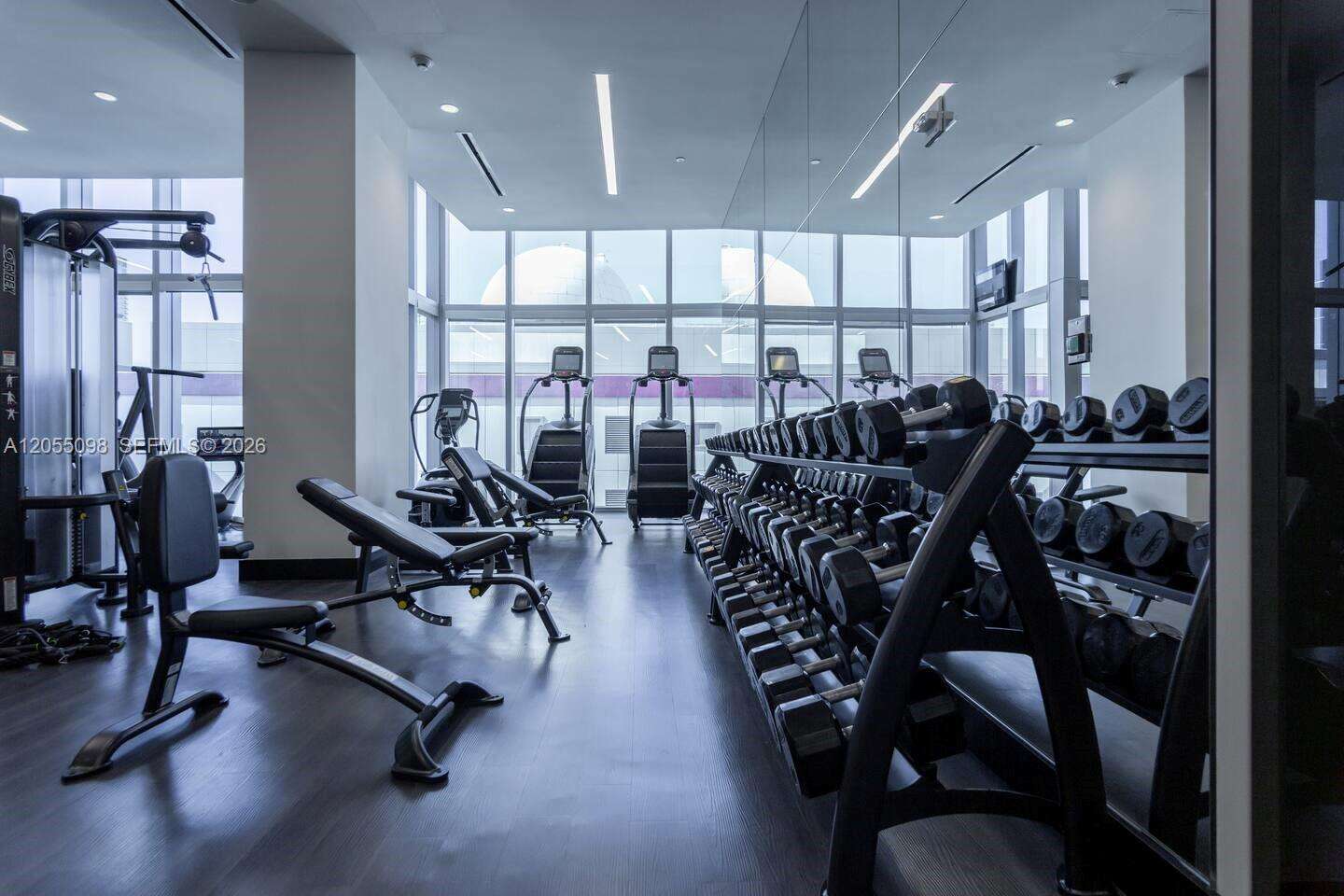 Paramount Miami Worldcenter at 851 1 Ave, Miami, FL 33132 - For Rent photo 27