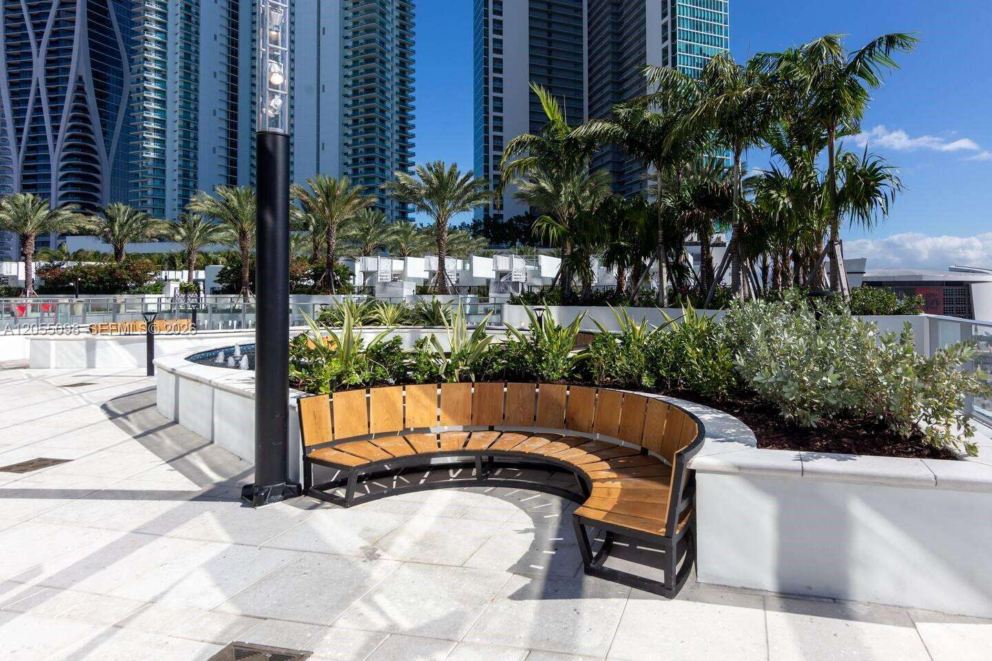 Paramount Miami Worldcenter at 851 1 Ave, Miami, FL 33132 - For Rent photo 31