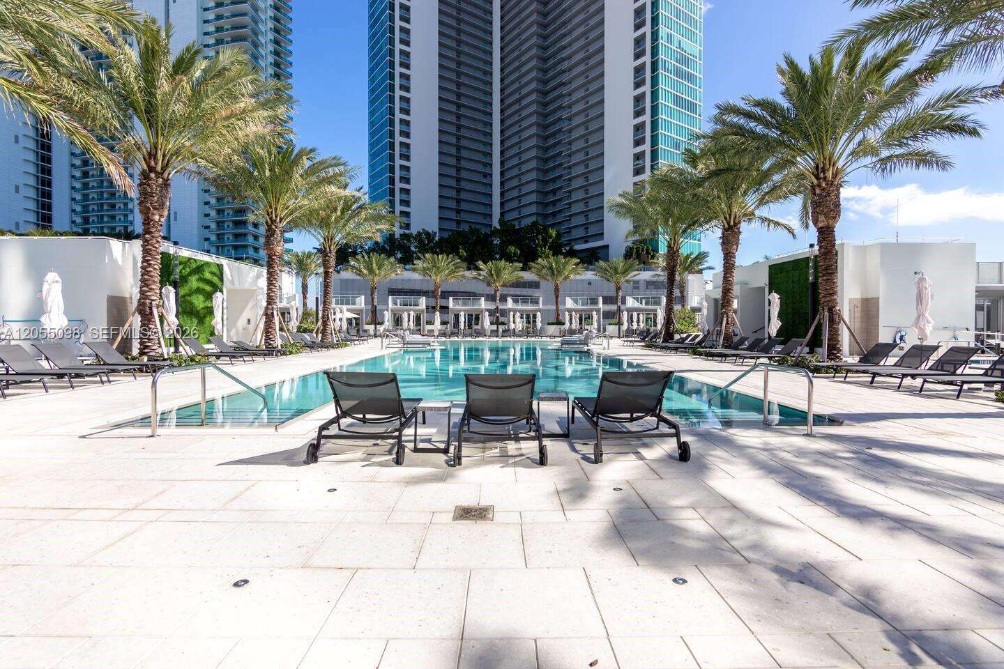 Paramount Miami Worldcenter at 851 1 Ave, Miami, FL 33132 - For Rent photo 34