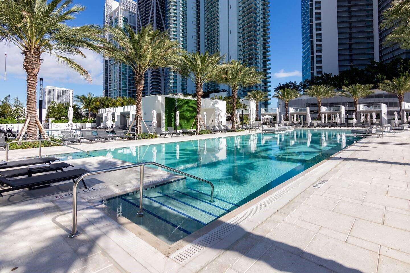 Paramount Miami Worldcenter at 851 1 Ave, Miami, FL 33132 - For Rent photo 35
