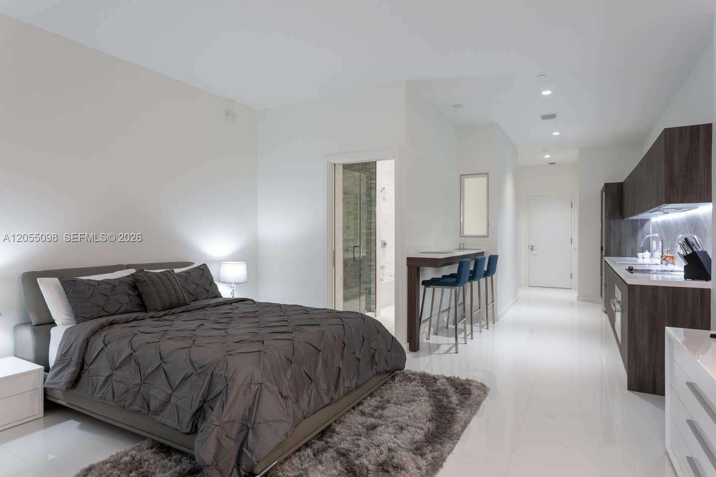 Paramount Miami Worldcenter at 851 1 Ave, Miami, FL 33132 - For Rent photo 5