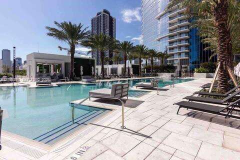 Paramount Miami Worldcenter at 851 1 Ave, Miami, FL 33132 - For Rent photo 48