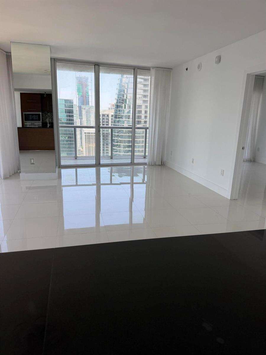 Icon Brickell 1 at 475 Brickell, Miami, FL 33131 - For Rent photo 9