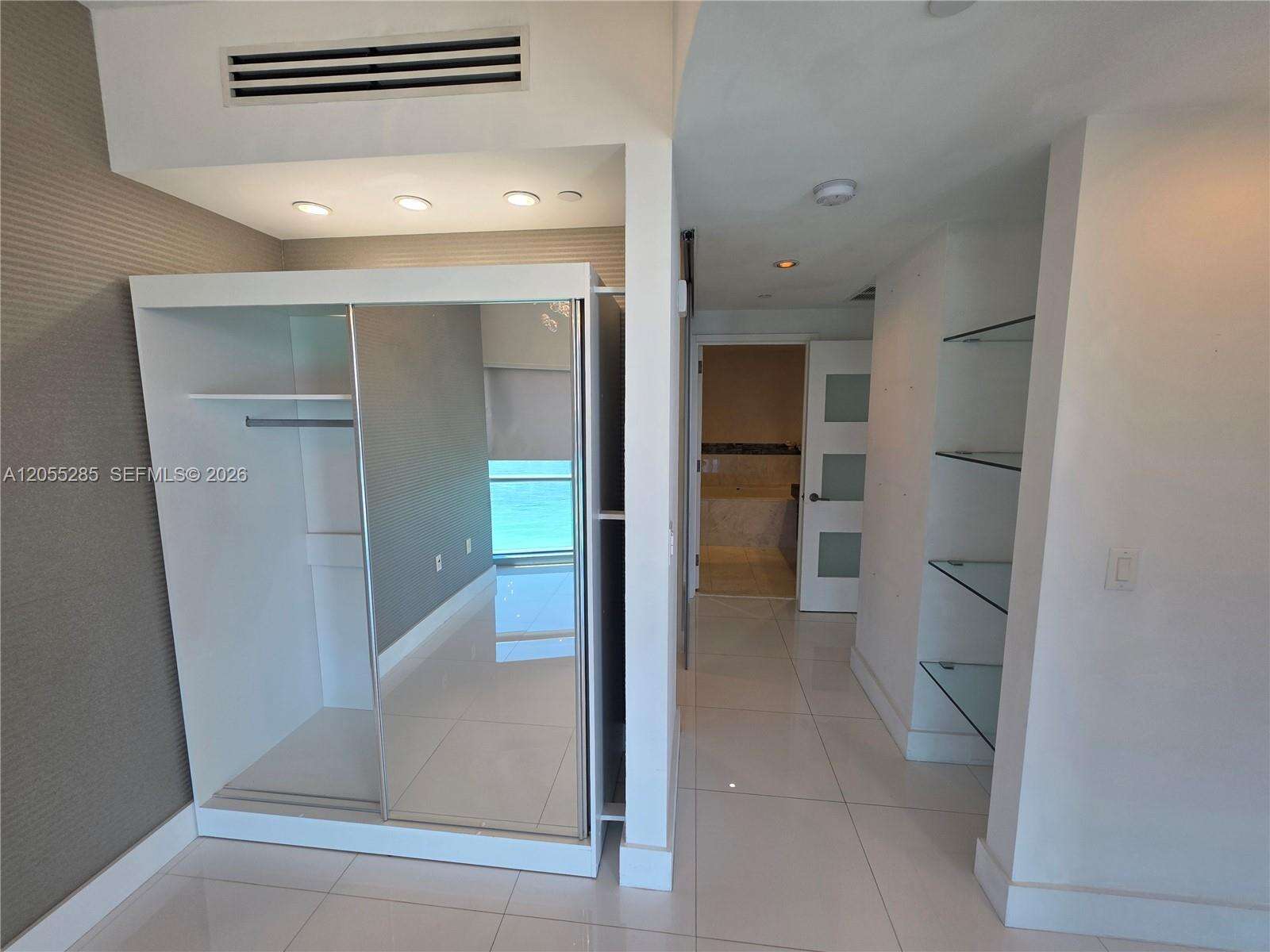 Jade Ocean at 17121 Collins Ave, Sunny Isles Beach, FL 33160 - For Rent photo 7
