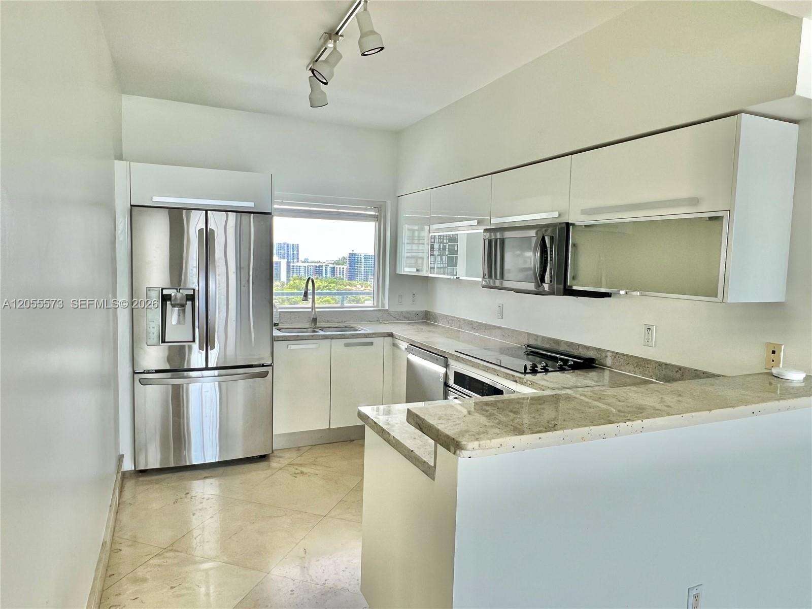 Blue at 601 36 St, Miami, FL 33137 - For Rent photo 2