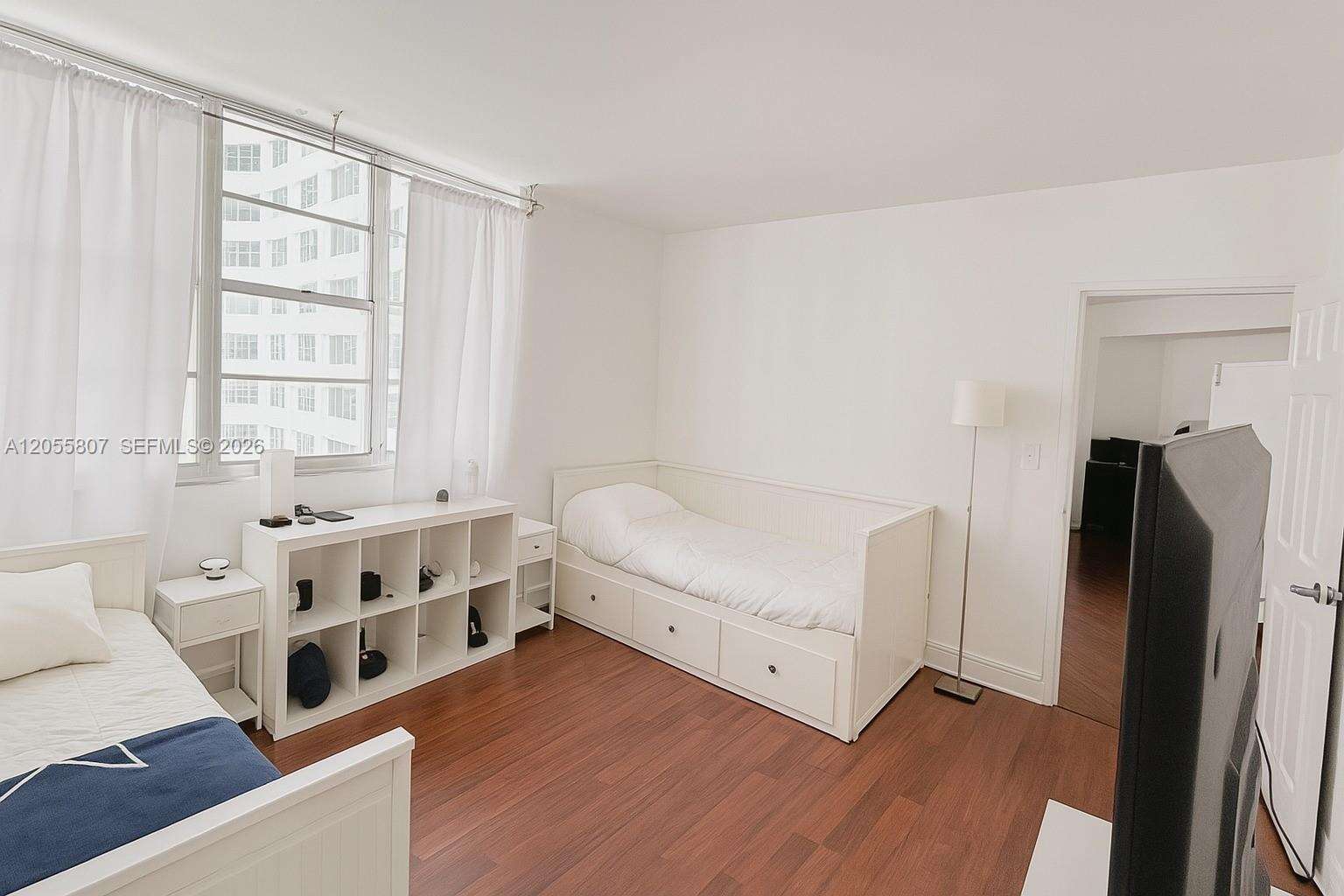 Four Ambassadors at 905 Brickell Bay Dr, Miami, FL 33131 - For Rent photo 12