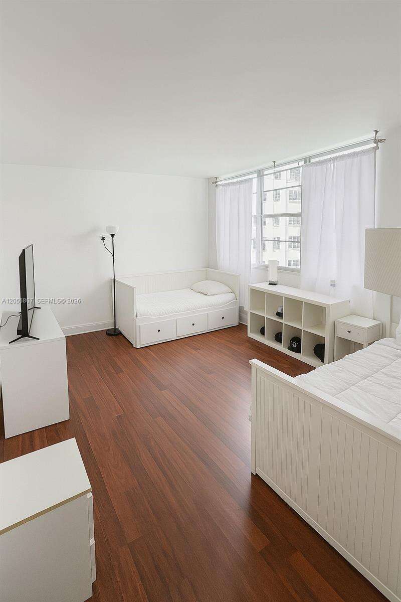 Four Ambassadors at 905 Brickell Bay Dr, Miami, FL 33131 - For Rent photo 13