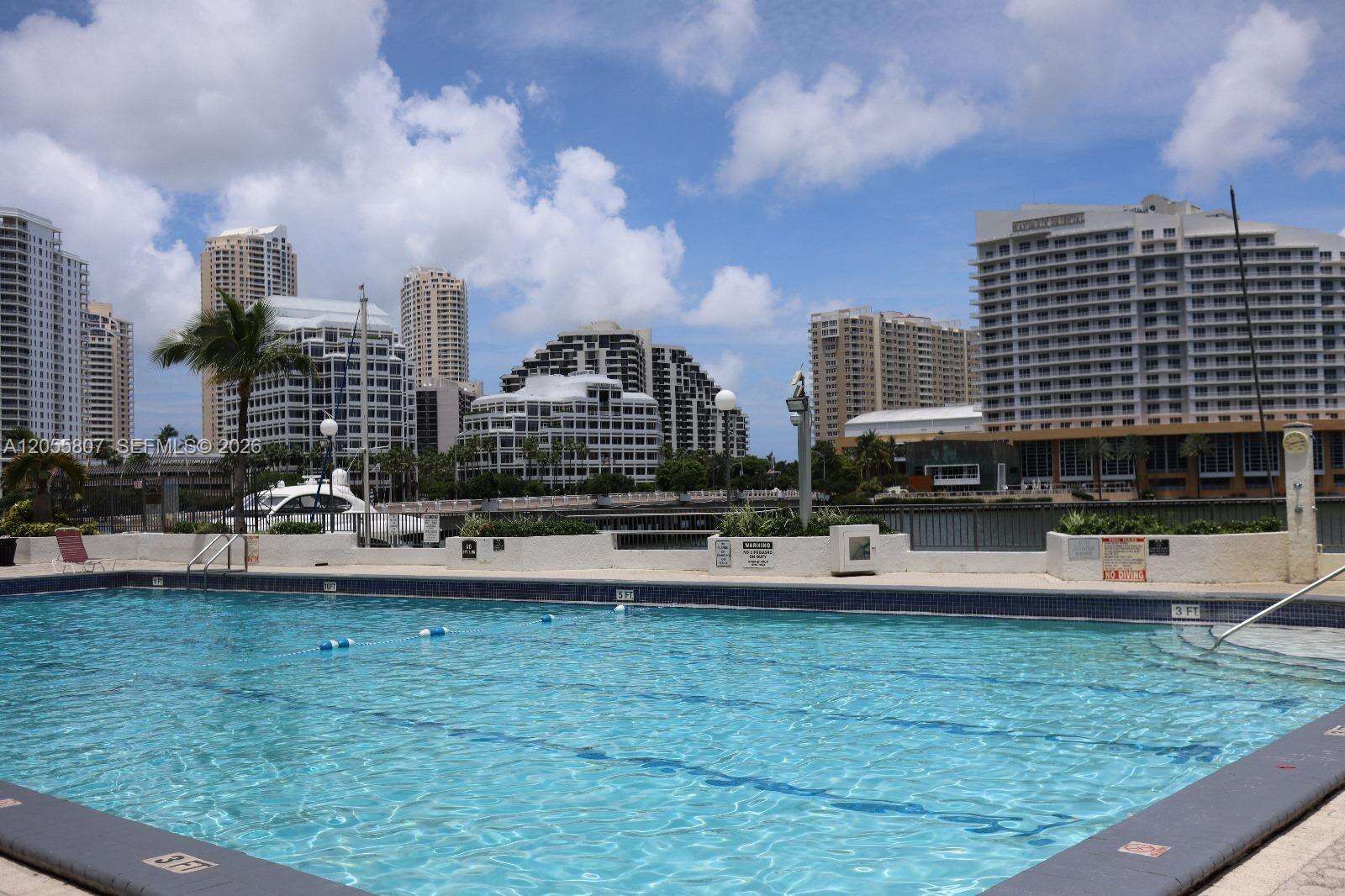 Four Ambassadors at 905 Brickell Bay Dr, Miami, FL 33131 - For Rent photo 3