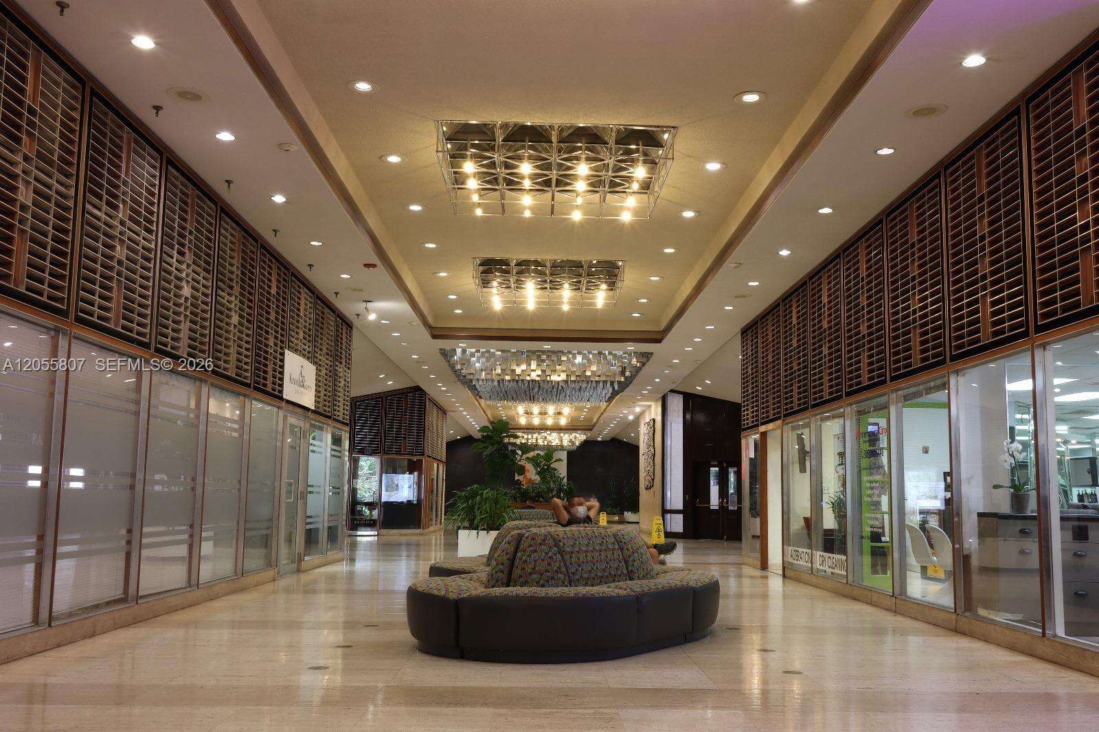 Four Ambassadors at 905 Brickell Bay Dr, Miami, FL 33131 - For Rent photo 22