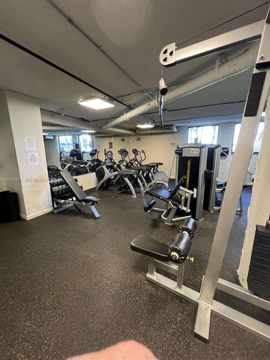 Four Ambassadors at 905 Brickell Bay Dr, Miami, FL 33131 - For Rent photo 25