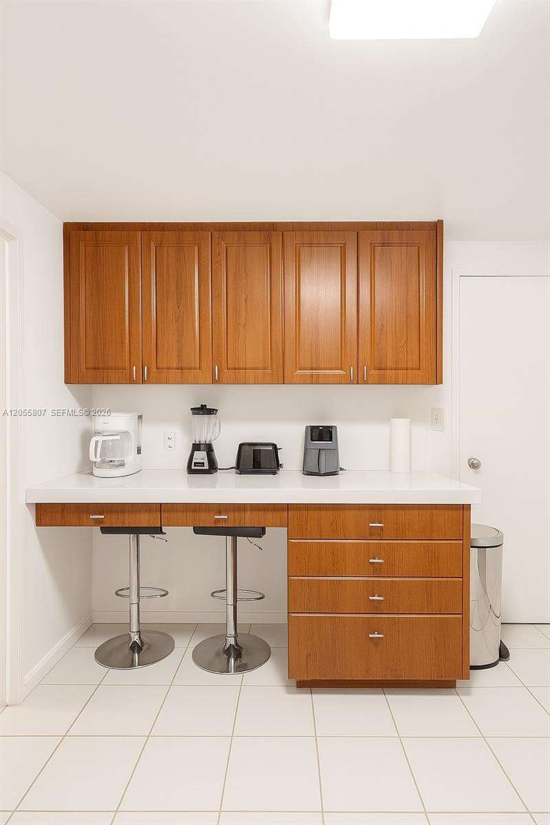 Four Ambassadors at 905 Brickell Bay Dr, Miami, FL 33131 - For Rent photo 7
