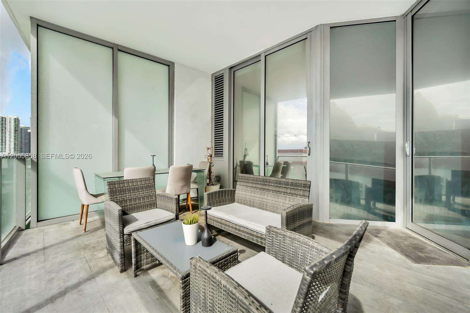 Paramount Miami Worldcenter at 851 1 Ave, Miami, FL 33132 - For Rent photo 15