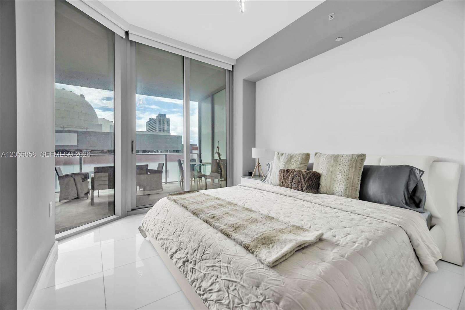 Paramount Miami Worldcenter at 851 1 Ave, Miami, FL 33132 - For Rent photo 18