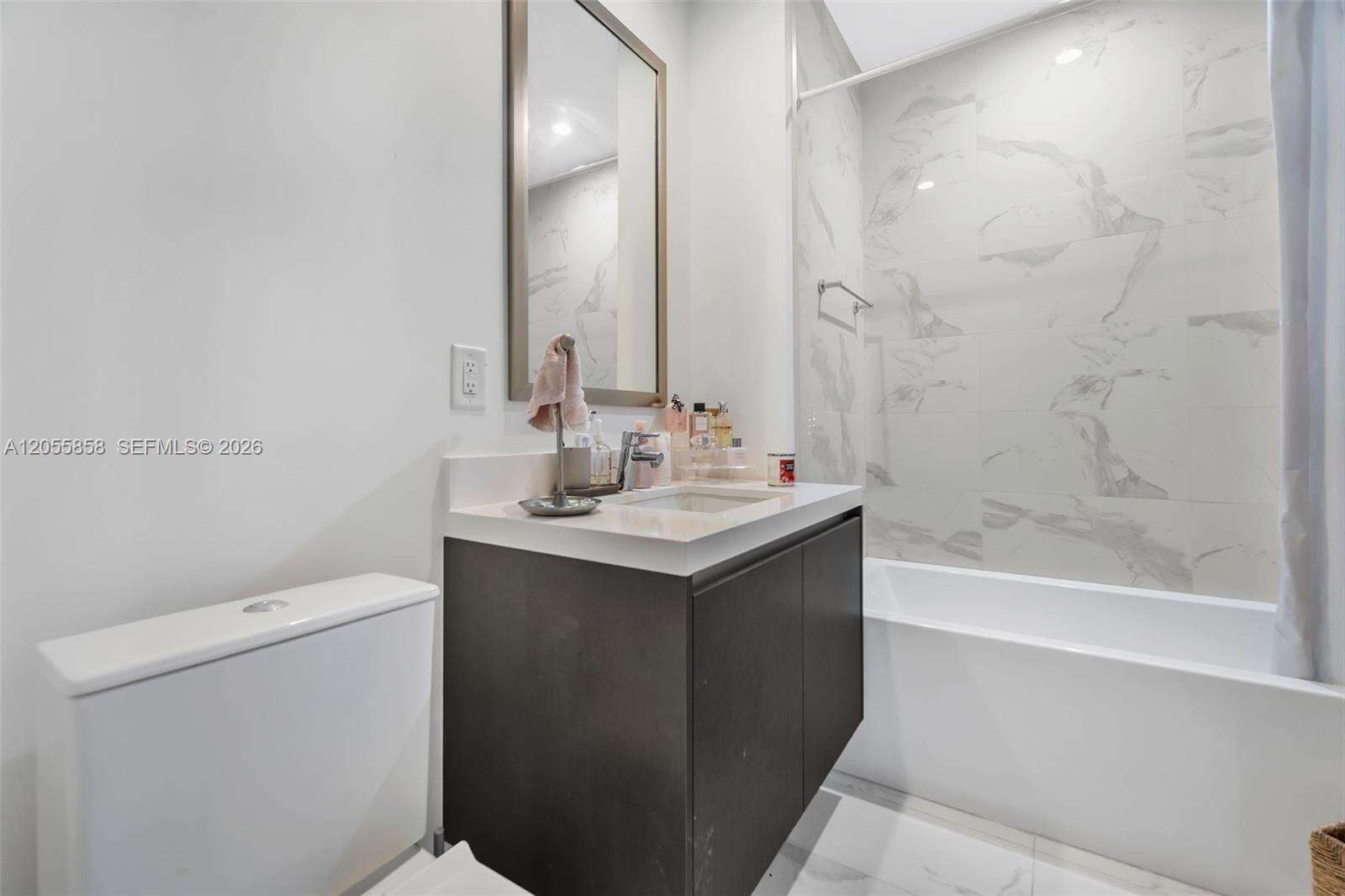 Paramount Miami Worldcenter at 851 1 Ave, Miami, FL 33132 - For Rent photo 22