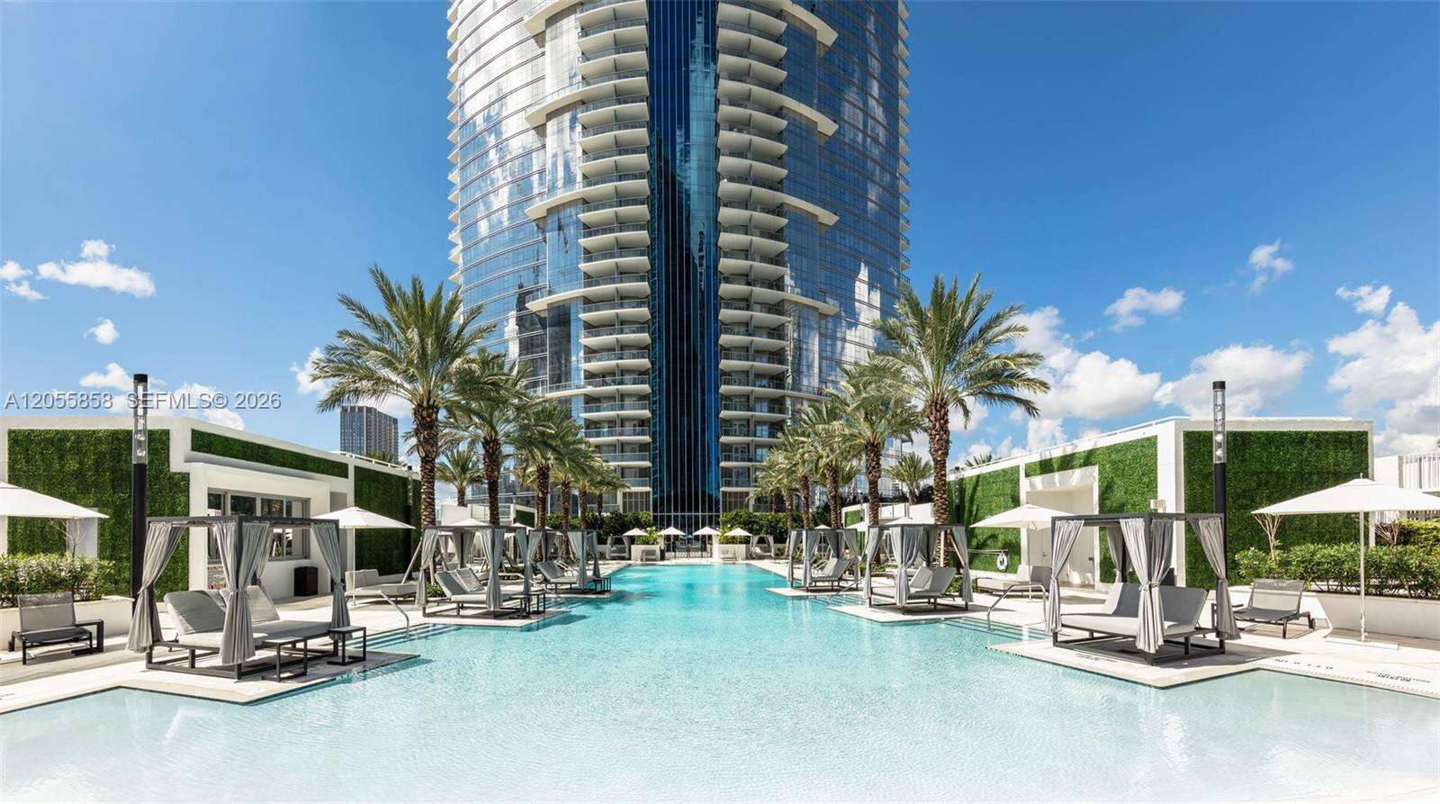 Paramount Miami Worldcenter at 851 1 Ave, Miami, FL 33132 - For Rent photo 46