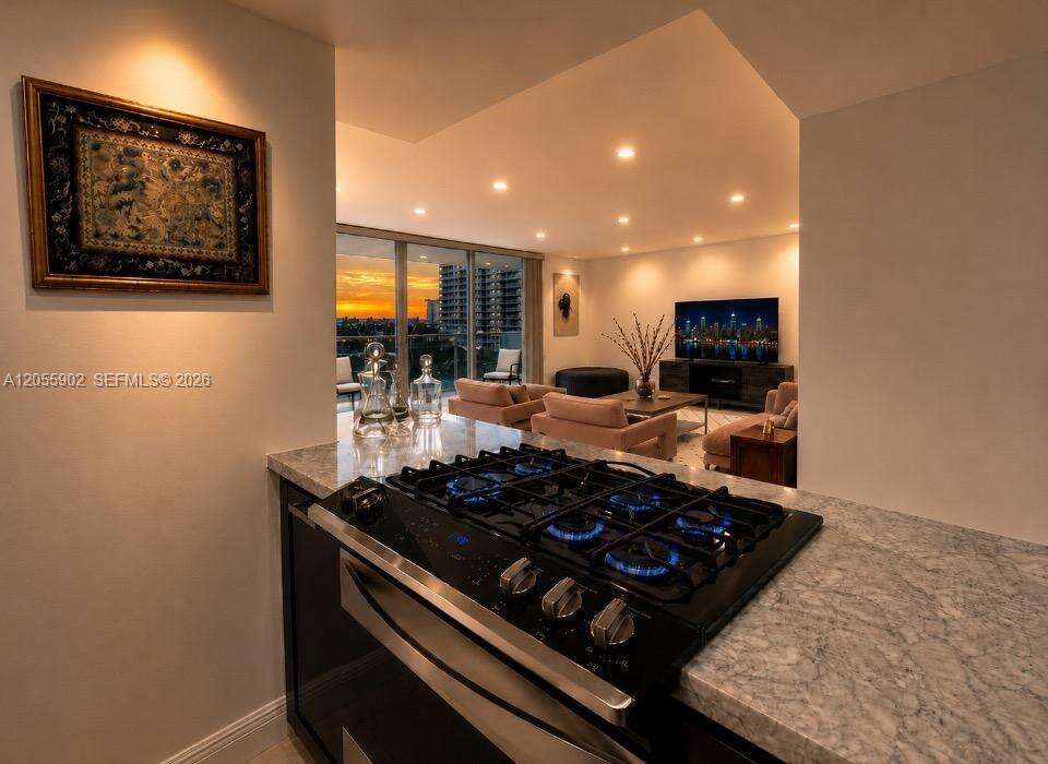 Parker Plaza at 2030 Ocean Dr, Hallandale Beach, FL 33009 - For Rent photo 21