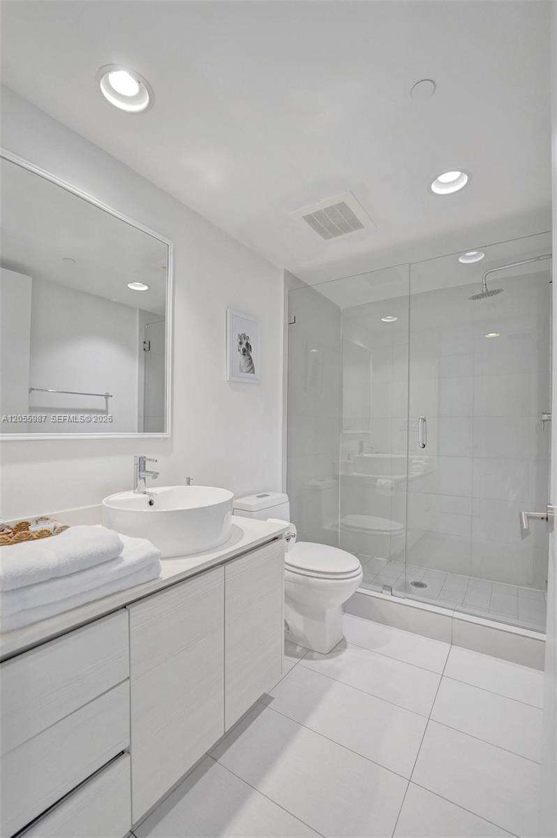 Beachwalk Condo at 2600 Hallandale Beach Blvd, Hallandale Beach, FL 33009 - For Rent photo 42