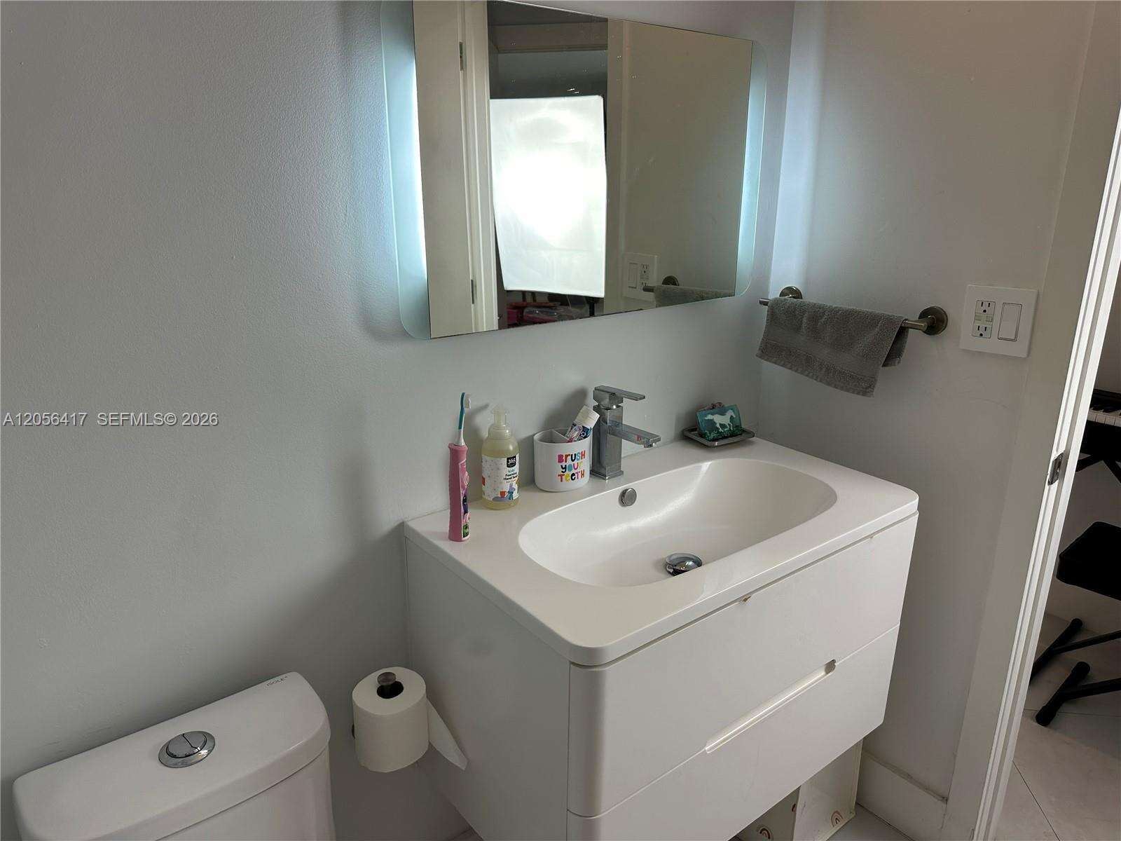 One Tequesta Point at 888 Brickell Key Dr, Miami, FL 33131 - For Rent photo 7