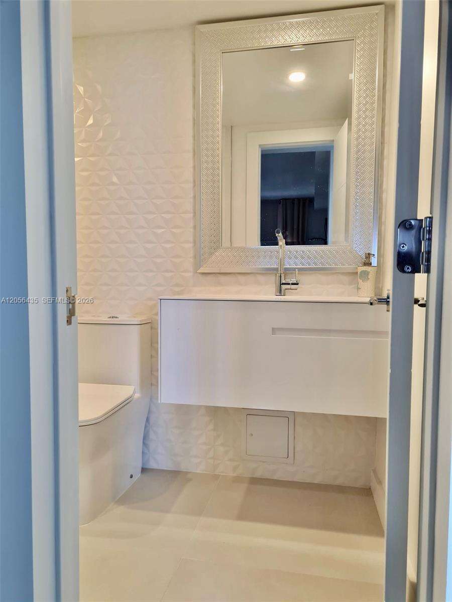 The Residences at 3001 Ocean Dr, Hollywood, FL 33019 - For Rent photo 13