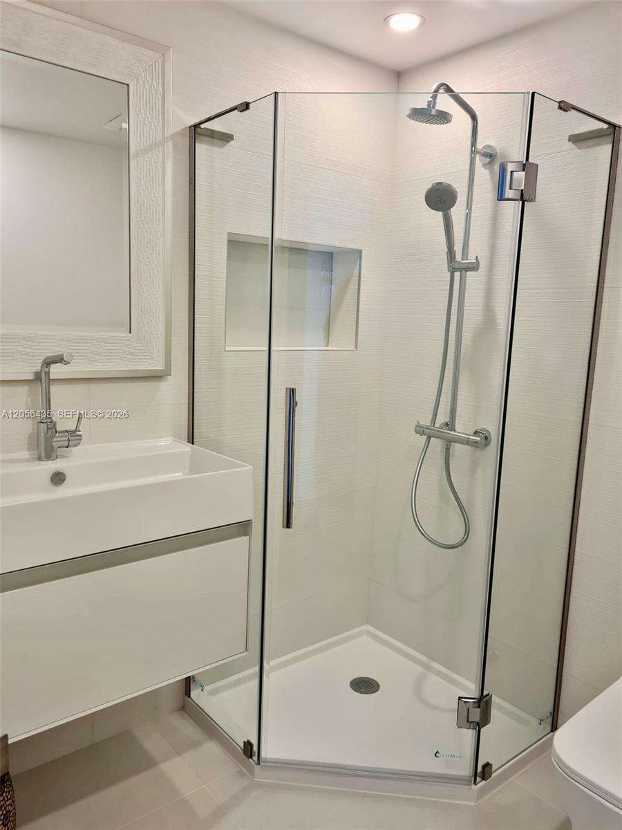The Residences at 3001 Ocean Dr, Hollywood, FL 33019 - For Rent photo 10