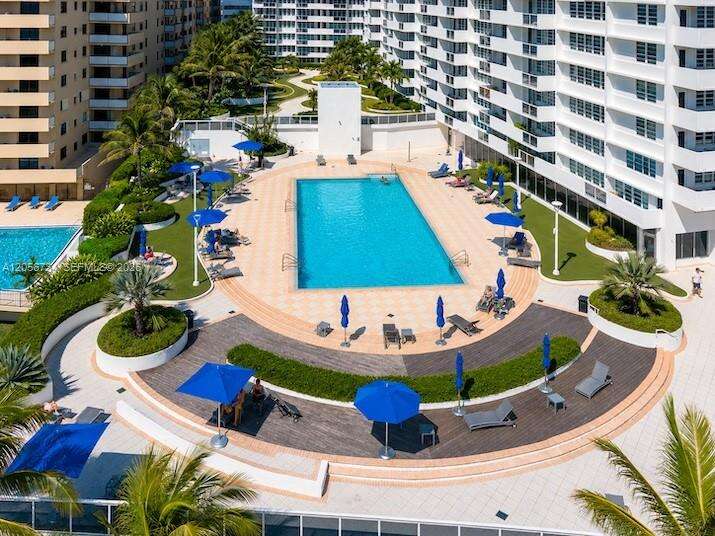 Decoplage at 100 Lincoln Rd, Miami Beach, FL 33139 - For Rent photo 17