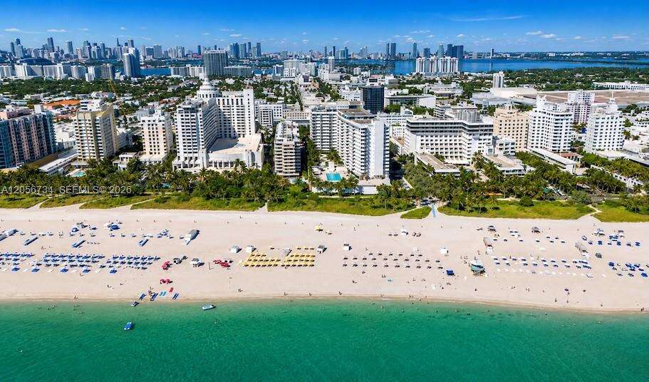 Decoplage at 100 Lincoln Rd, Miami Beach, FL 33139 - For Rent photo 4