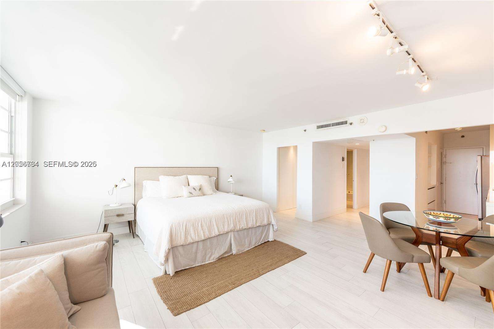 Decoplage at 100 Lincoln Rd, Miami Beach, FL 33139 - For Rent photo 6